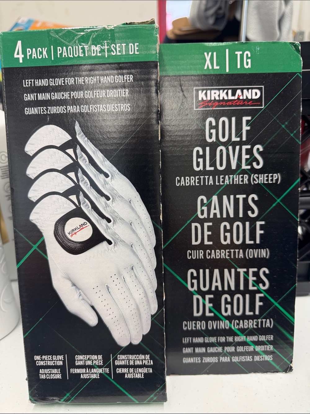 Kirkland Signature White and Black Golf Gloves 4-Pack XL